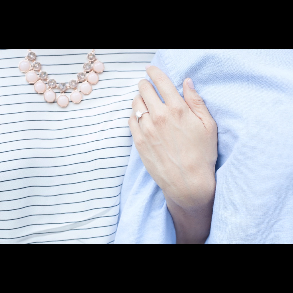 Ann Taylor Factory Statement Necklace 12$